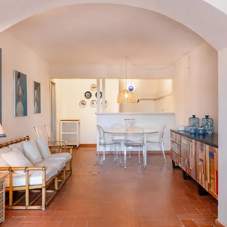 Laura A Villasimius, Tra Casa E Mare Non C'e Distanza Villasimius