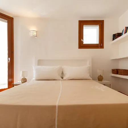 Laura A Villasimius, Tra Casa E Mare Non C'e Distanza * Villasimius